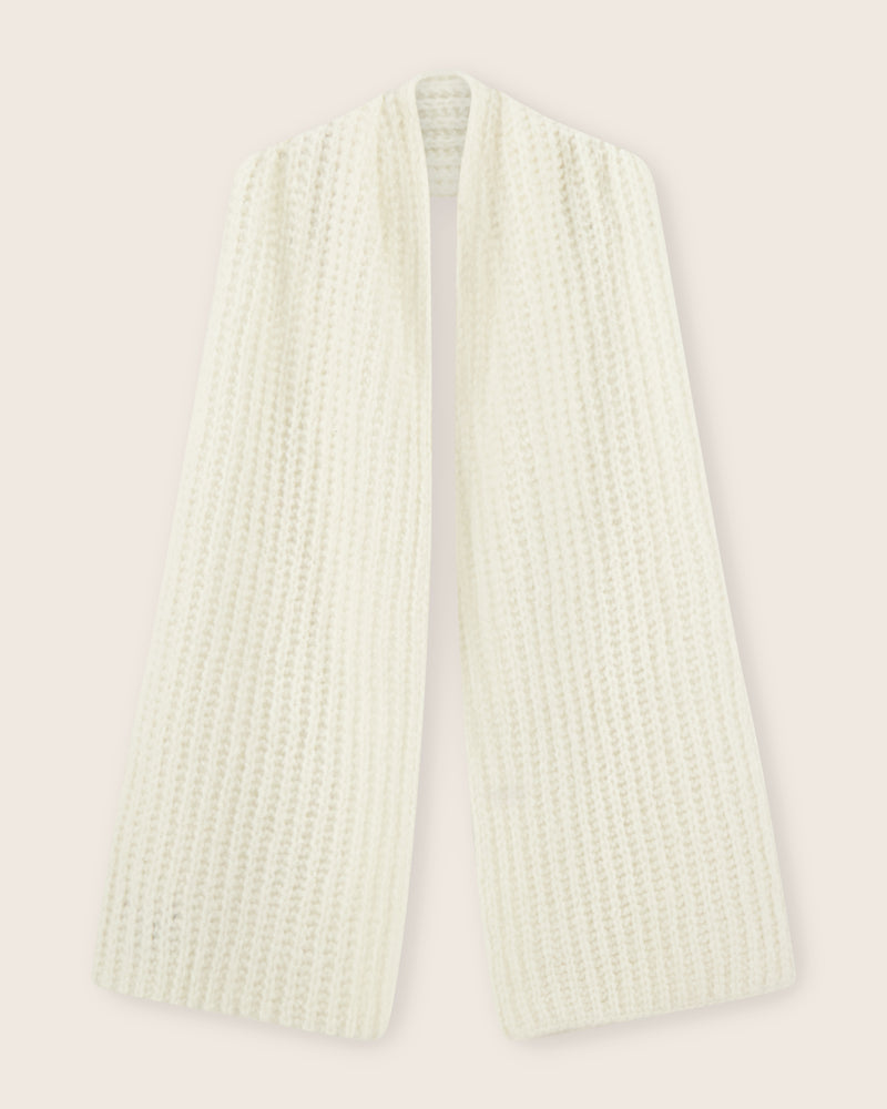 Eleganza Chunky Boucle Scarf in ivory